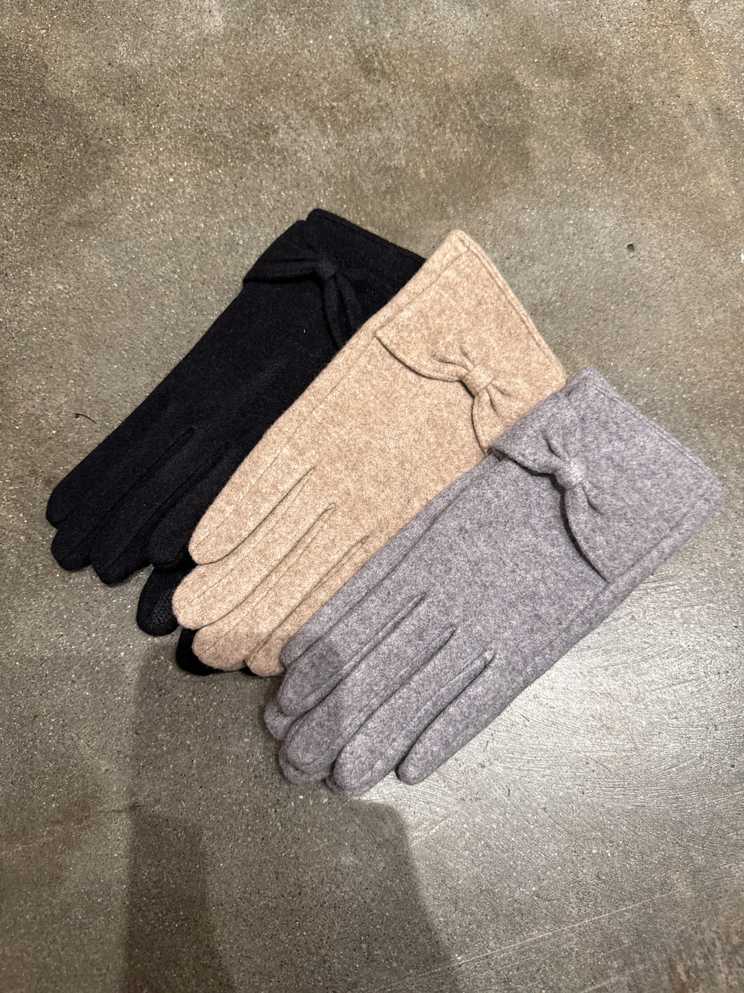 Bow gloves