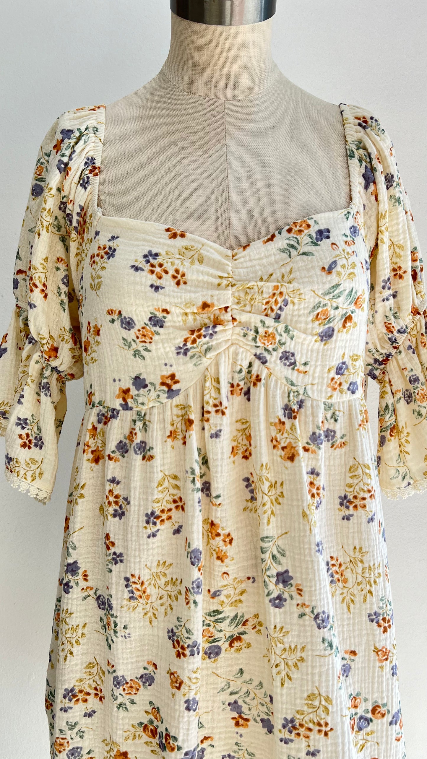 Cream Fall Floral