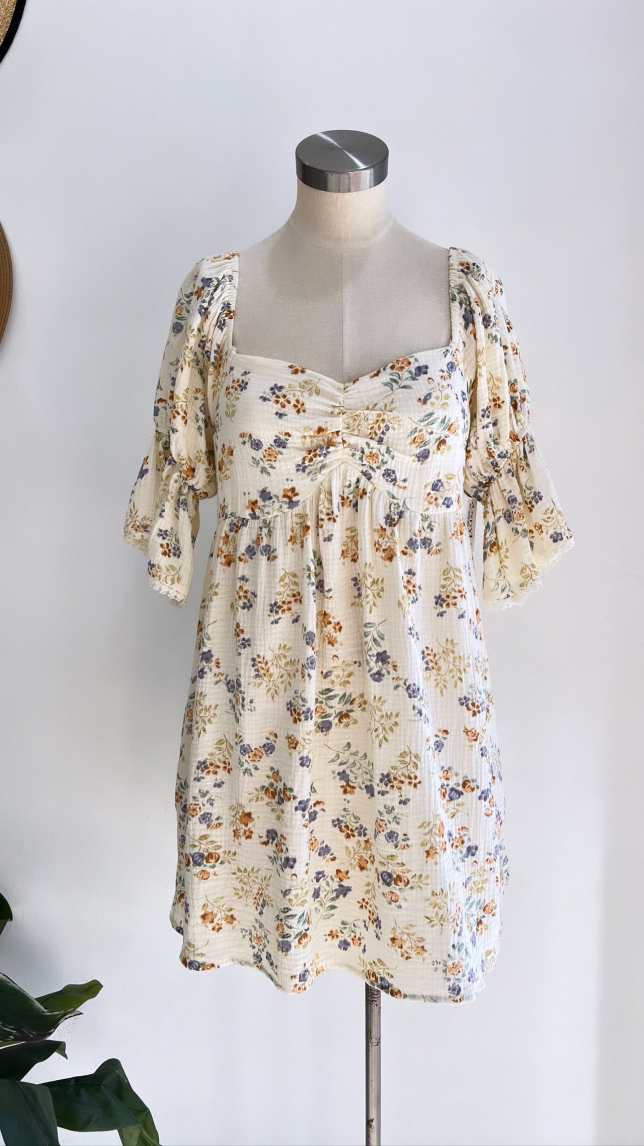 Cream Fall Floral