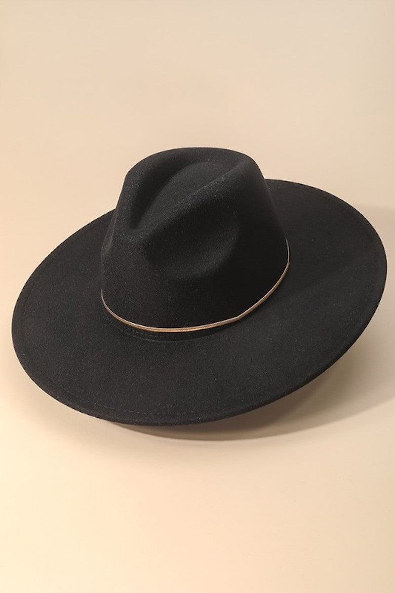 Gold Band Hat in Black