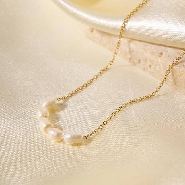 STAINLESS STEEL NON-TARNISH PEARL NECKLACE | 40NK9692