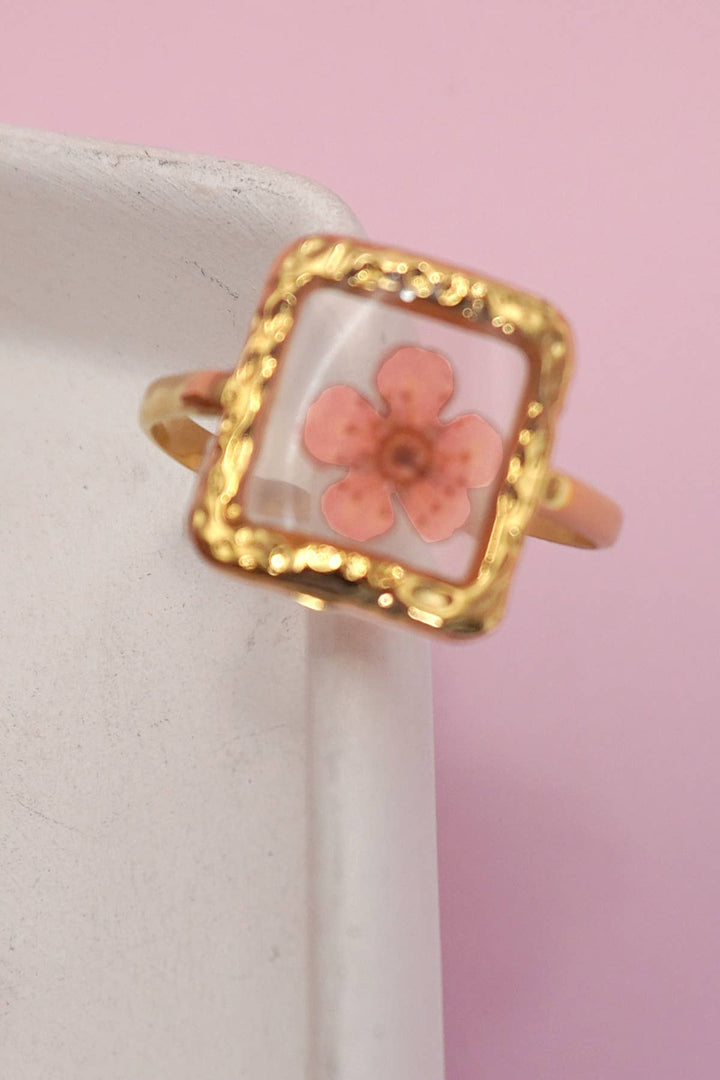 18K STAINLESS STEEL TARNISH FREE FLORAL RINGS | 40R104