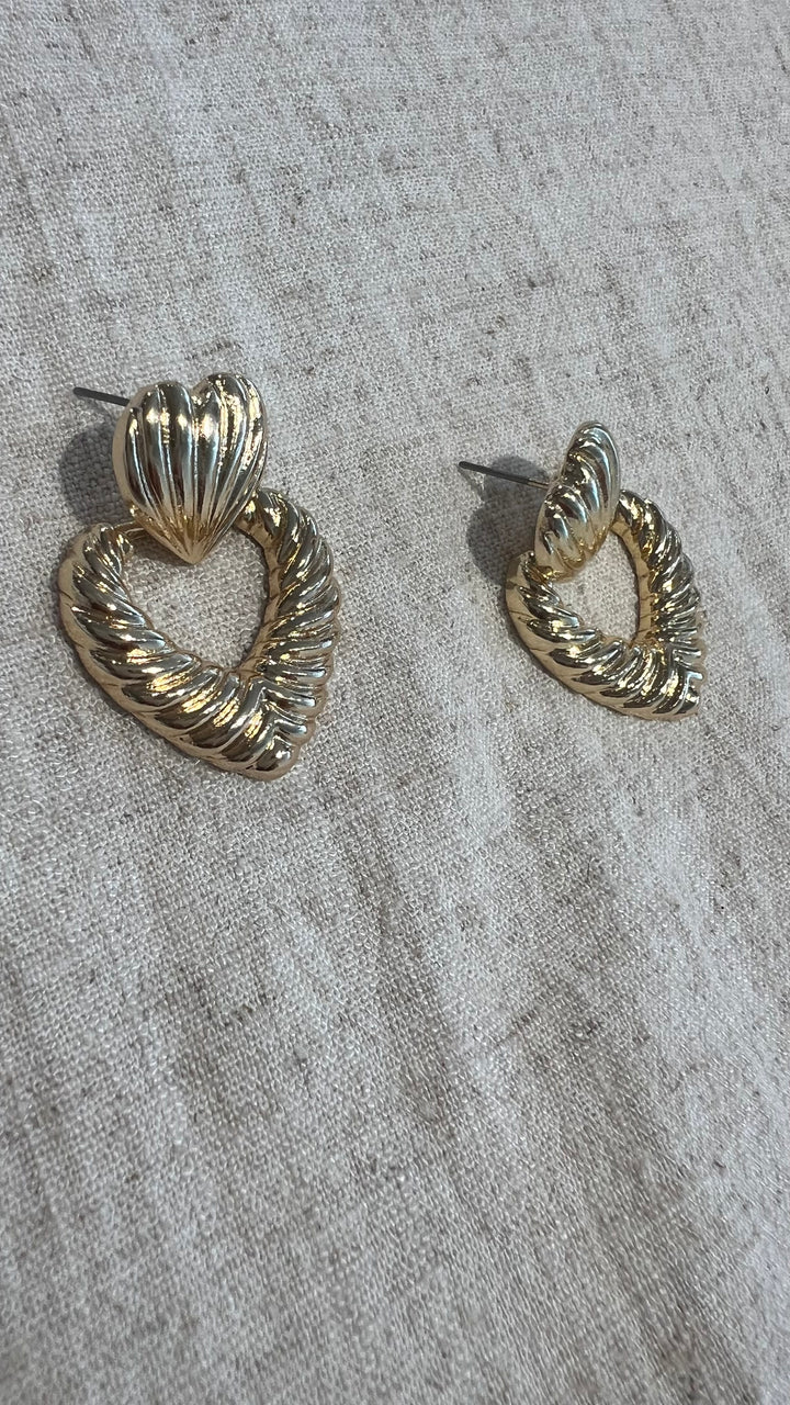 Heart Shell Earrings