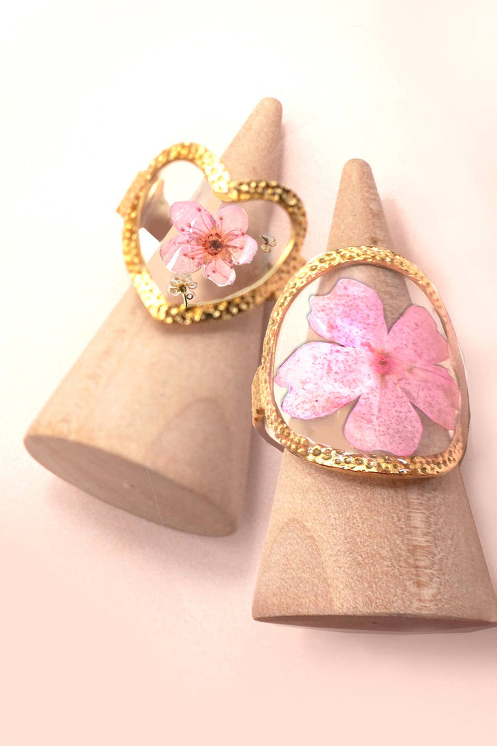 18K STAINLESS STEEL TARNISH FREE FLORAL RINGS | 40R104