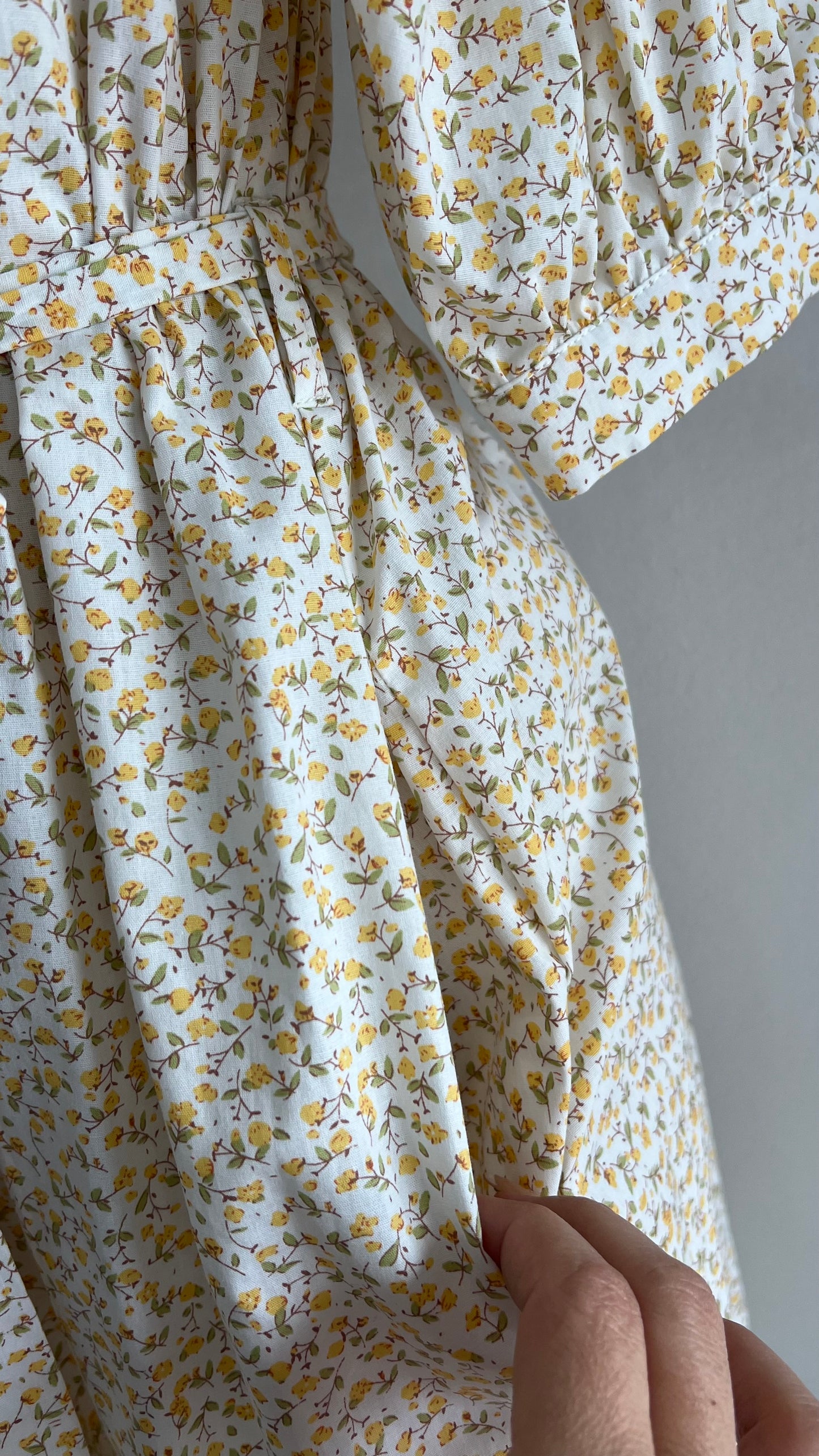 Dainty Yellow Floral