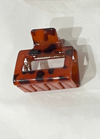 Small leopard hair clip