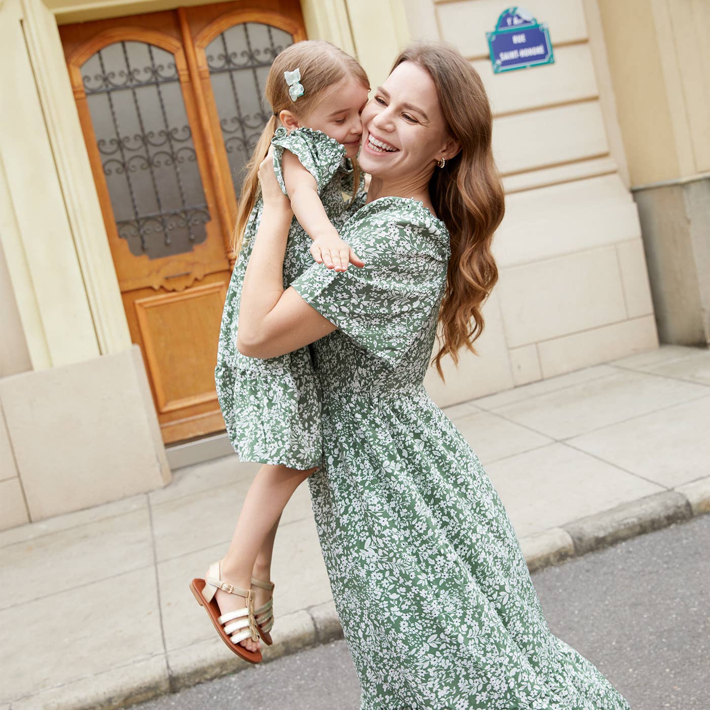 Green & White Floral