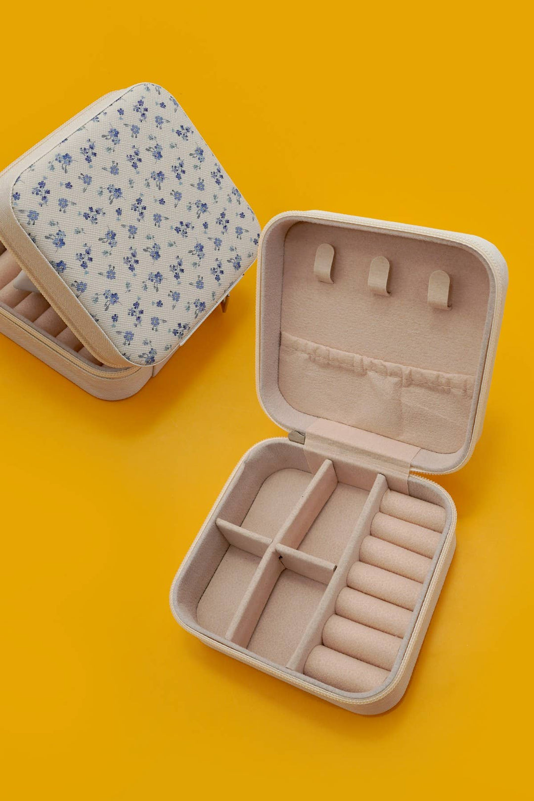 JEWELRY TRAVEL BOX