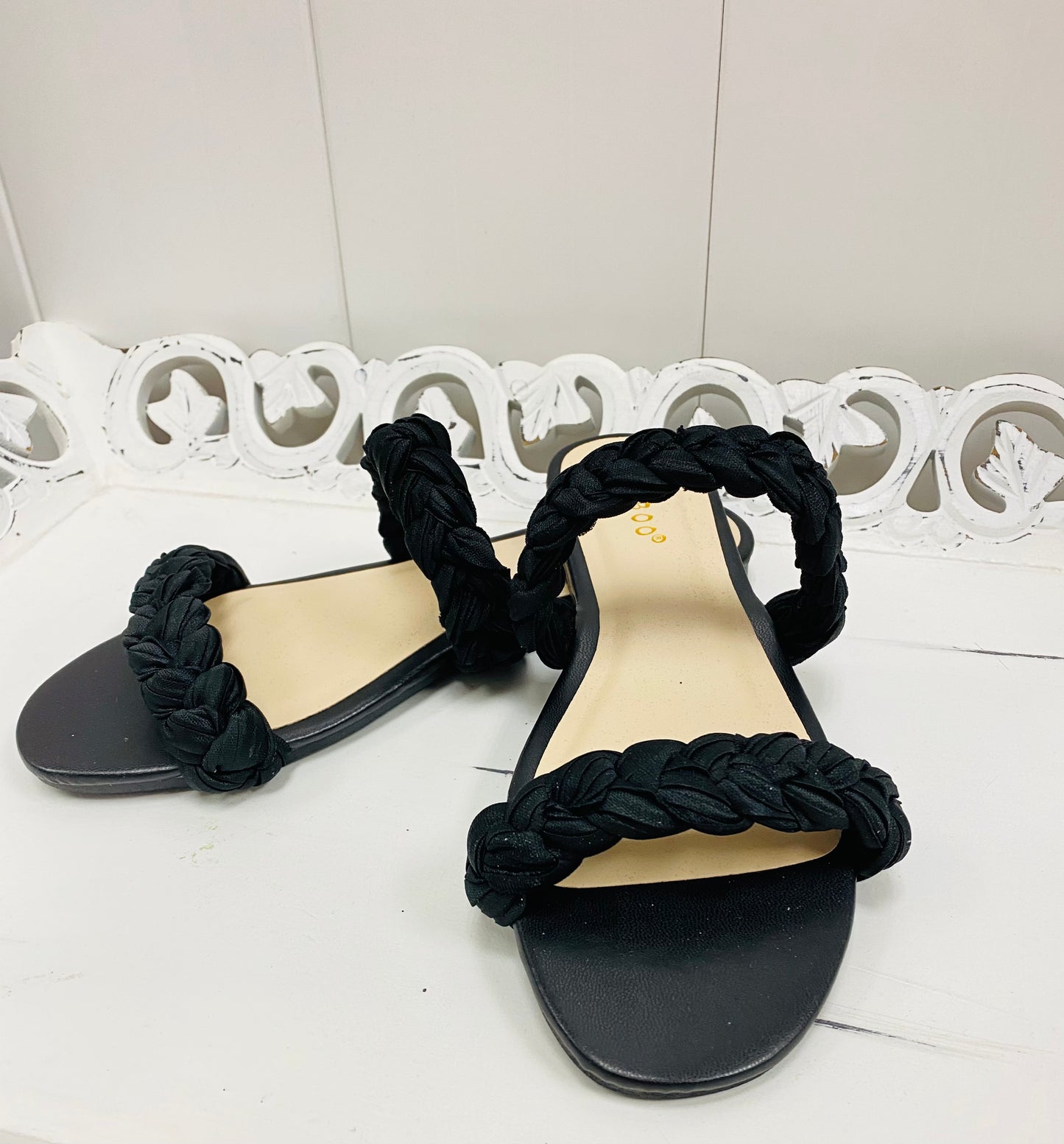 Black Knotted Strap Sandals
